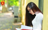 [ẢNH] Thiếu nữ thướt tha với tà áo dài trong sắc thu Hà Nội